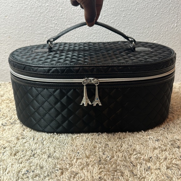 LANCÔME Holiday Beauty Makeup Box & pouch - Picture 11 of 12